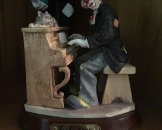 JJ Jones Piano Man Clown Figurine
