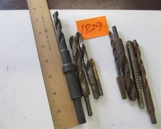 8 Assorted drill bits