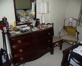 Dresser, Mirror & Vacuum