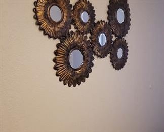 Metal sun mirror arrangement