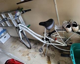 $125.00, Like new Schwinn bike