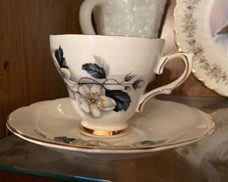Vintage Royal Kendall teacup & saucer