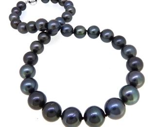 35 Tahitian Pearl (11-14mm) Necklace 14K White Gold