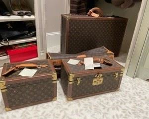 Louis Vuitton Luggage Set