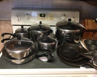 Farberware cookware. Very nice condition. Cast iron skillets.