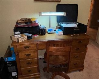 Young Republic Desk Swivel Chair