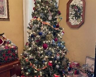 7ft Christmas Tree with Ornaments 