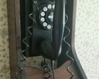 Love the late 60's, early 70's phone