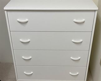 White 4 Drawer Dresser	35 x 29.5 x 15.5	HxWxD
