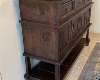 Rustic Dark Wood  Buffet	43x60.5x18.5in	HxWxD
Rustic Dark Wood  Buffet	43x60.5x18.5in	HxWxD
