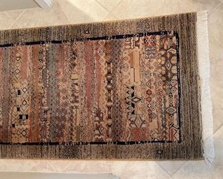 #1 Couristan Mirage Runner Rug	96x33in	
#1 Couristan Mirage Runner Rug	96x33in	
