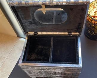 Hammered Tin Jewelry Chest Box	10 x 13 x 9	HxWxD
