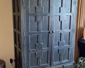 Rustic Armoire Wardrobe	78x47x26in	HxWxD

