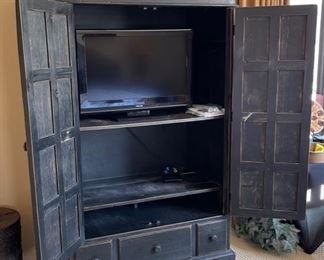 Rustic Armoire Wardrobe	78x47x26in	HxWxD
