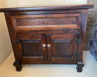 2pc Nightstands PAIR	30x33.5x20in	HxWxD
