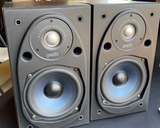 Polk Audio RT25i Speakers Pair		
