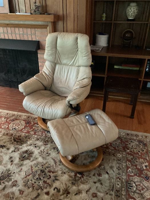 Ekornes stressless chair w/ottoman (There are two of these) ONE HAS SOLD -- THERE IS ONE REMAINING