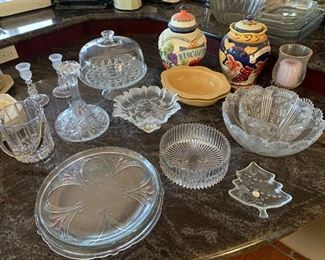 Many fine crystal pieces available 