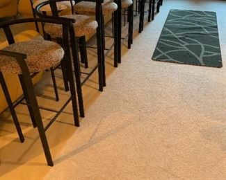 Multiple stools in two different heights 