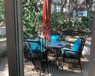 $575- Great patio table and four chairs by brown Jordan 