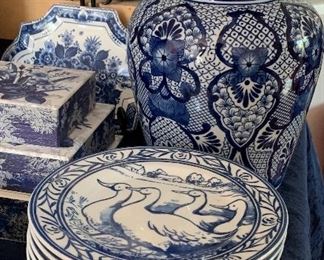 Williams-Sonoma Brittany plates