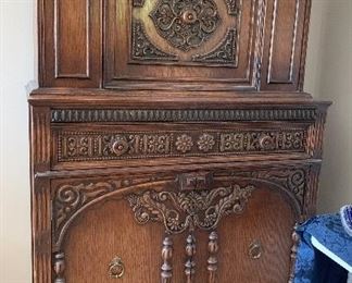 Superb, Vintage double door cupboard Cabinet-carved and in great condition