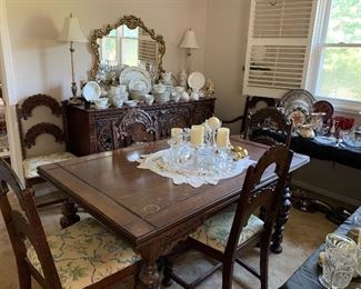 Vtg.  Beautiful, ornately carved buffet, table and 6 chairs