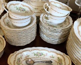 Noritake dish set