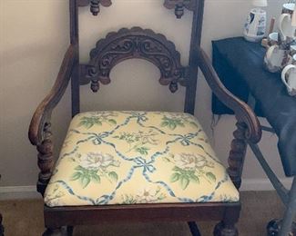 Vtg. ornately carved buffet, table and 6 chairs-chairs are fabulous 