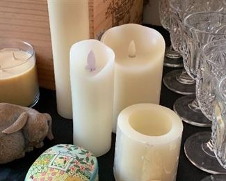 Battery candles w/flickering flame