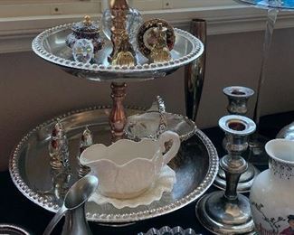 Two tier tray