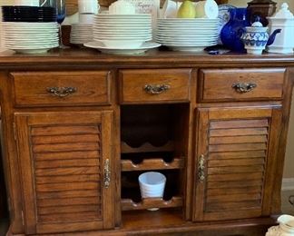 Bar server/cabinet 