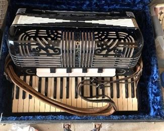 Vtg. Italo American Chicago  Accordion  Polytone w/case