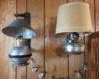 Two styles of Caboose lamps