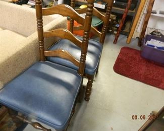 set of 2 chairs