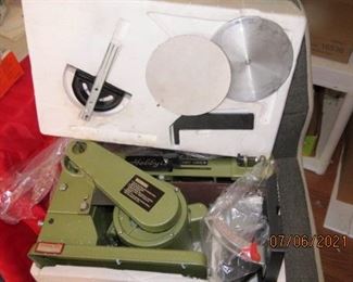 NEW IN THE PACKAGE BELT AND DISC SANDER