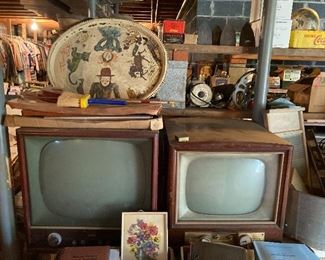 Vintage console tvs