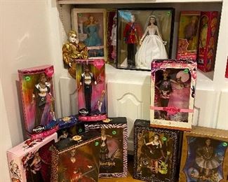 Holiday & collectible Barbies 