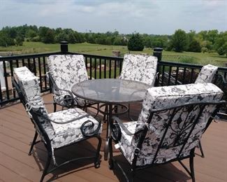 Lots of quality outdoor furniture