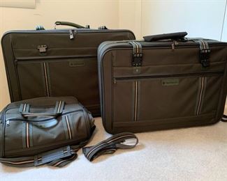 4 Piece Samsonite Luggage Set