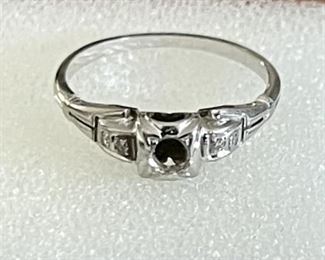 Antique 18K White Gold Ring With (4) Small Side Diamonds (Center Stone Is Missing) Size 6 Weighs 1,7 Grams