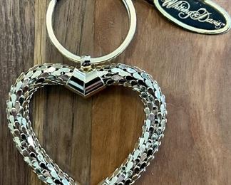 Vintage WHITING & DAVIS Gold Tone Metal Mesh Key Ring Large Open Heart 3 1/2" With Original Tag