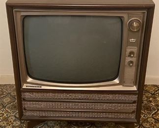 Vintage Motorola 23k57wa Television (For Parts Or Repair)