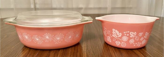 (2) Pink Pyrex White Floral 1 Quart Bowl-Gooseberry And 1.5 Quart Lidded Casserole-Pink Daisy
