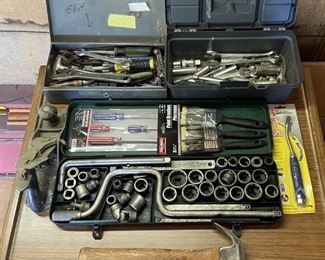 Assorted Tools Including Indestro Socket Wrench Set, New In Box Screw Drivers, Planer, And More