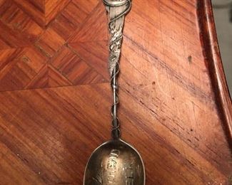 Great detail on this spoon.... spoon marked with Marblehead Neck