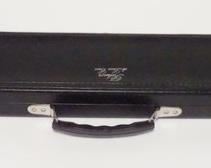 1044 Palmer 1x2 deLuxe Case Black exterior, black interior, silver stamped logo, no key; 34" long; holds 1 butt and 2 shafts; very good condition