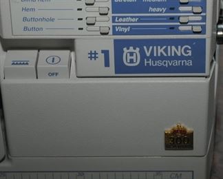 VIKING HUSQVARNA 300 SEWING MACHINE