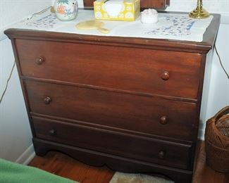 STANLEY? CHERRY DRESSER