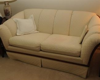 CONTEMPORARY STYLISH SOFA